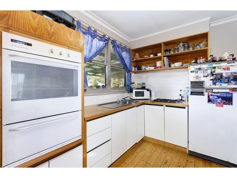 4 Warrawee Ave, Norlane VIC 3214