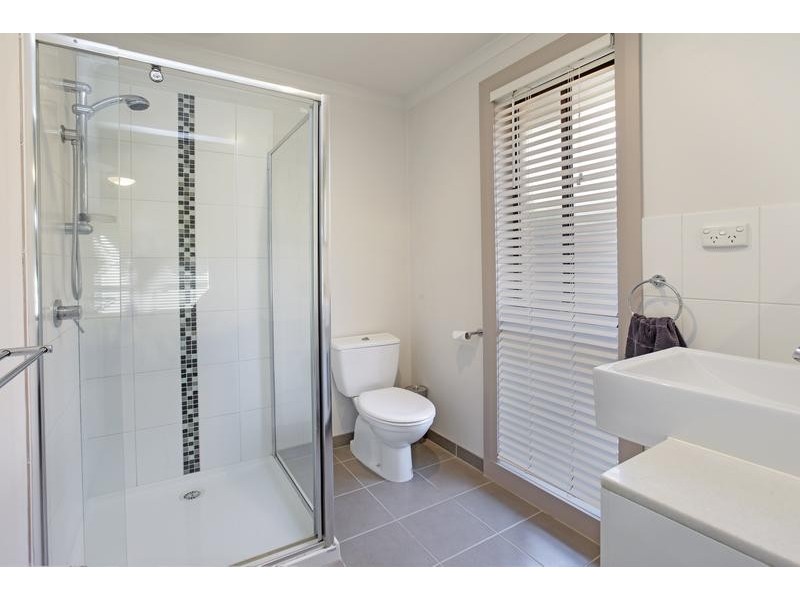 14 Burleigh Drive, Grovedale VIC 3216