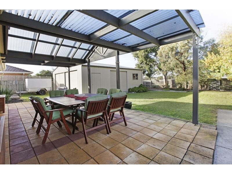 14 Burleigh Drive, Grovedale VIC 3216