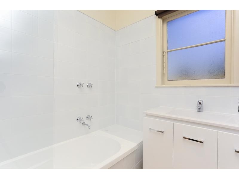 11A Barnfather St, Thomson VIC 3219