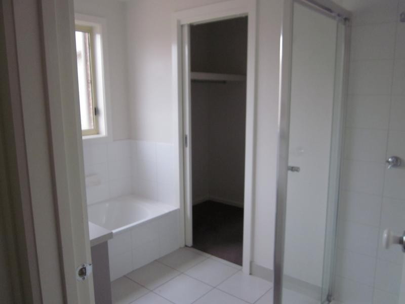 2/55 Anthony Street, Newcomb VIC 3219