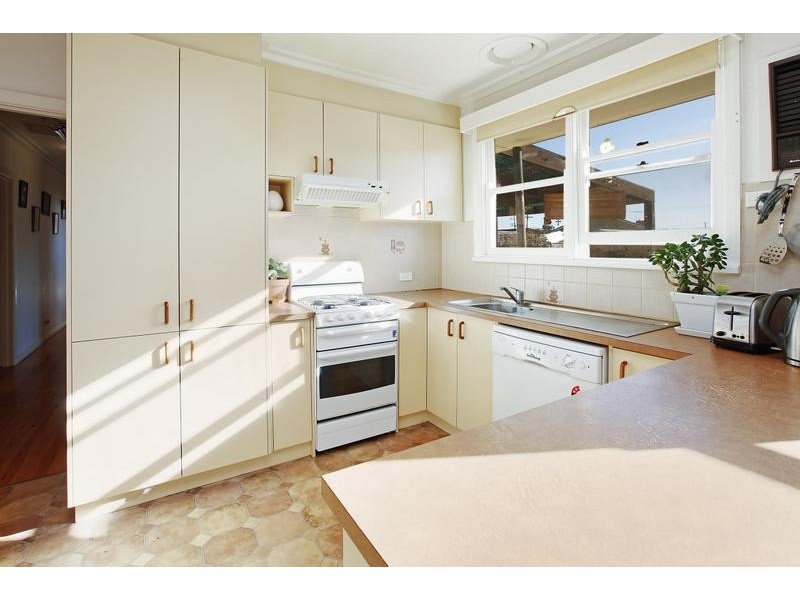 2 Bennett crt, Leopold VIC 3224