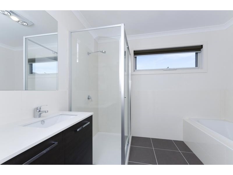 2/526 Ryrie Street, East Geelong VIC 3219