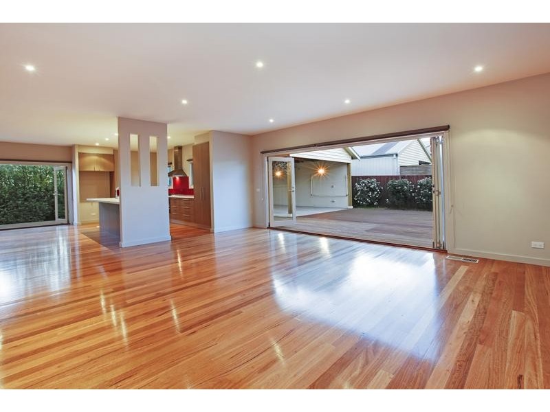 20 Girton Crescent, Manifold Heights VIC 3218