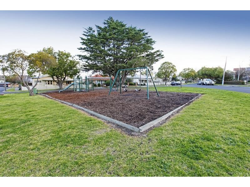 20 Girton Crescent, Manifold Heights VIC 3218