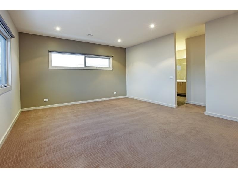 20 Girton Crescent, Manifold Heights VIC 3218