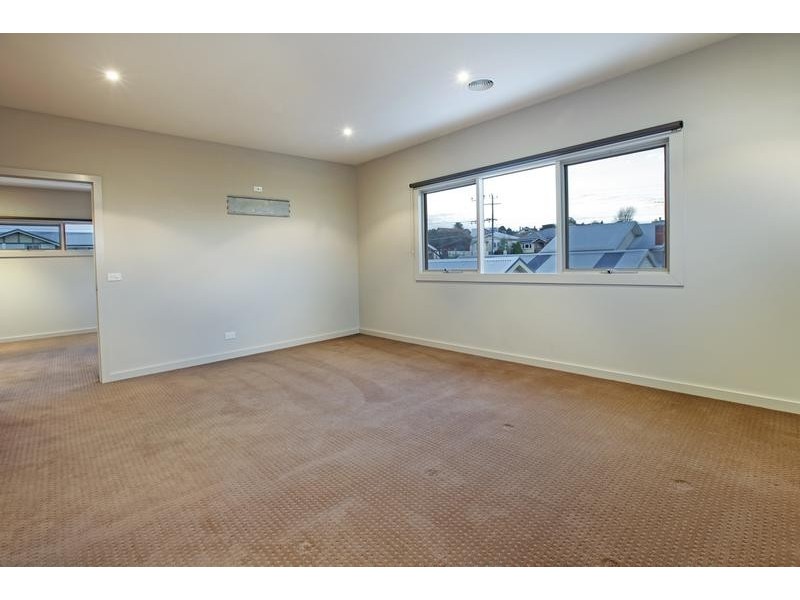 20 Girton Crescent, Manifold Heights VIC 3218