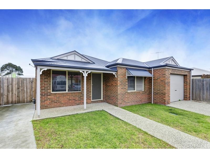 2/55 Anthony Street, Newcomb VIC 3219