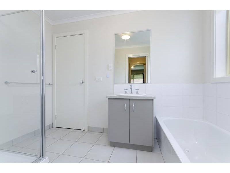 2/55 Anthony Street, Newcomb VIC 3219