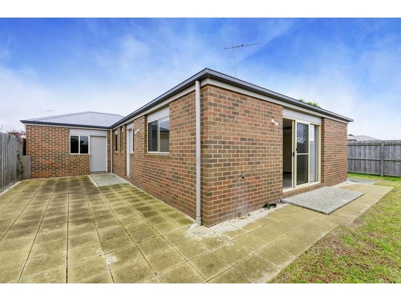 2/55 Anthony Street, Newcomb VIC 3219