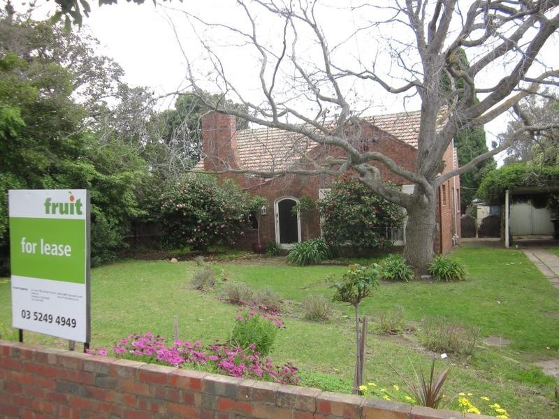 138 Roslyn Rd, Belmont VIC 3216