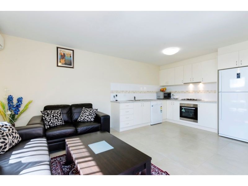 2/3 Endeca Court, Lovely Banks VIC 3221