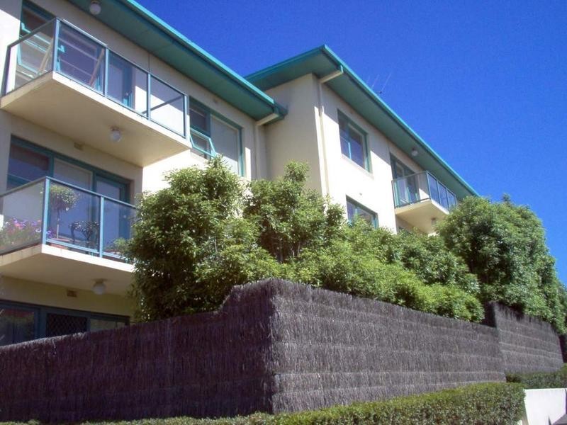 11/50 EASTERN BEACH ROAD, Geelong VIC 3220