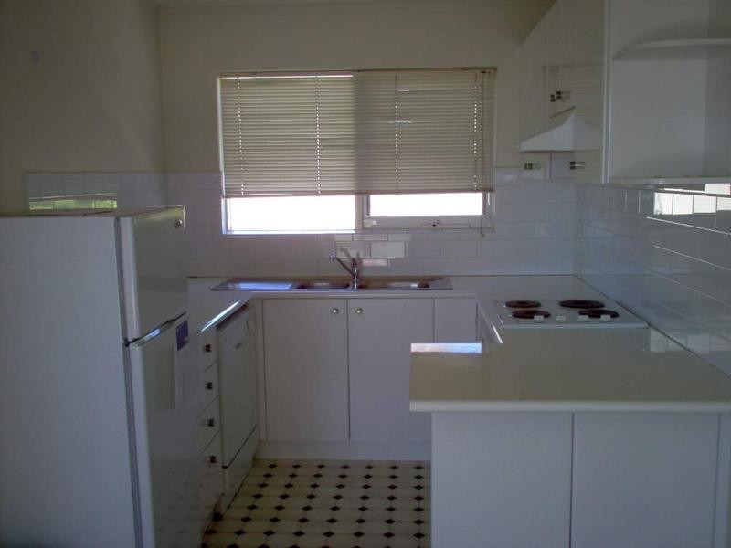 11/50 EASTERN BEACH ROAD, Geelong VIC 3220