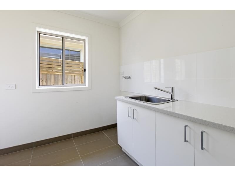 2B Royal Crescent, Hamlyn Heights VIC 3215