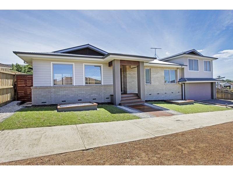 2B Royal Crescent, Hamlyn Heights VIC 3215