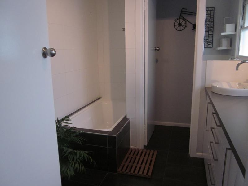 1/17 Carey Street, Hamlyn Heights VIC 3215