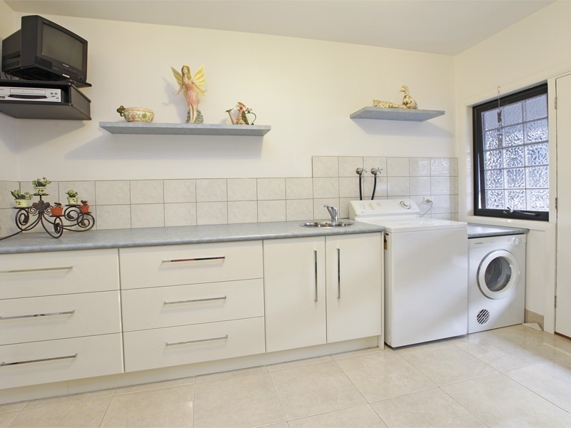 30 Kulina Drive, Lovely Banks VIC 3221