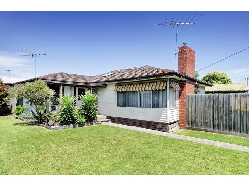 6 Andrew Street, Newcomb VIC 3219