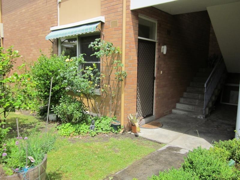 1/6 Skene Street, Newtown VIC 3220