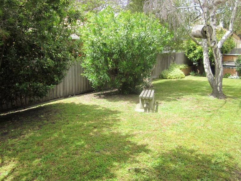 1/6 Skene Street, Newtown VIC 3220