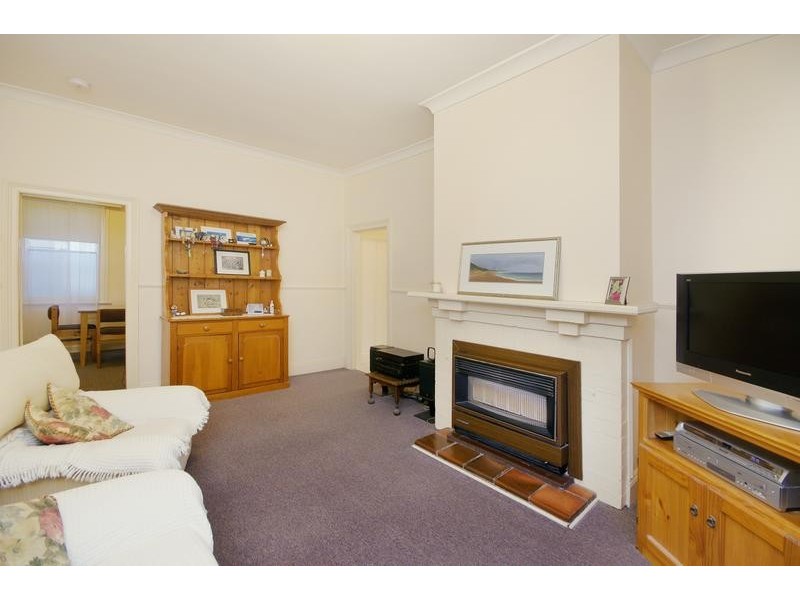 1 Gurr Street, East Geelong VIC 3219