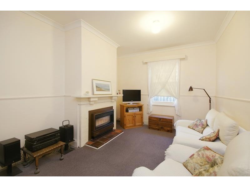 1 Gurr Street, East Geelong VIC 3219