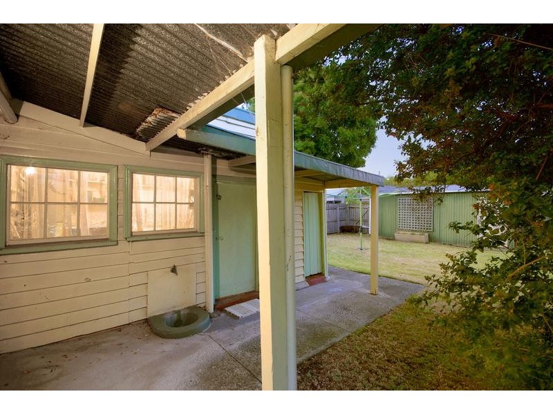 1 Gurr Street, East Geelong VIC 3219