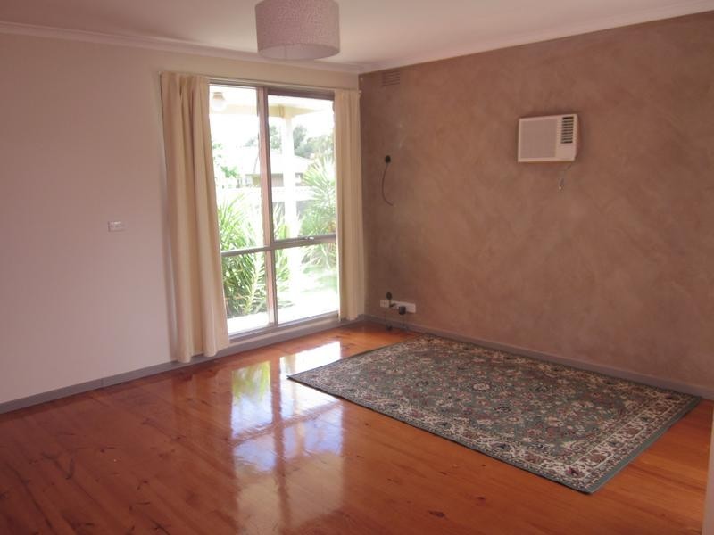 27 Greenville Drive, Grovedale VIC 3216