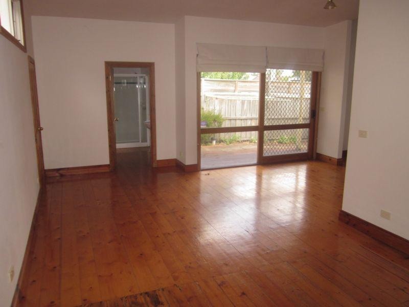 213 Yarra Street, Geelong VIC 3220