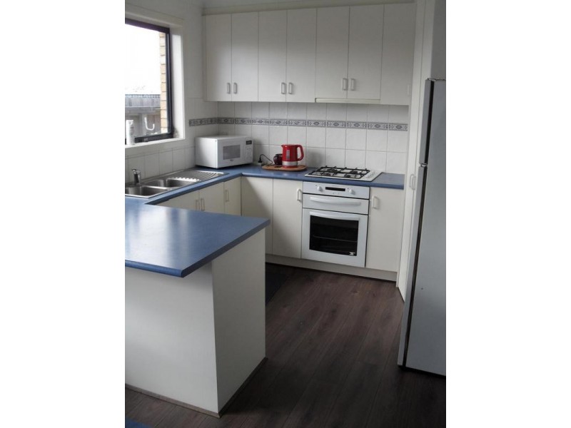 2/3 Callan Court, Norlane VIC 3214