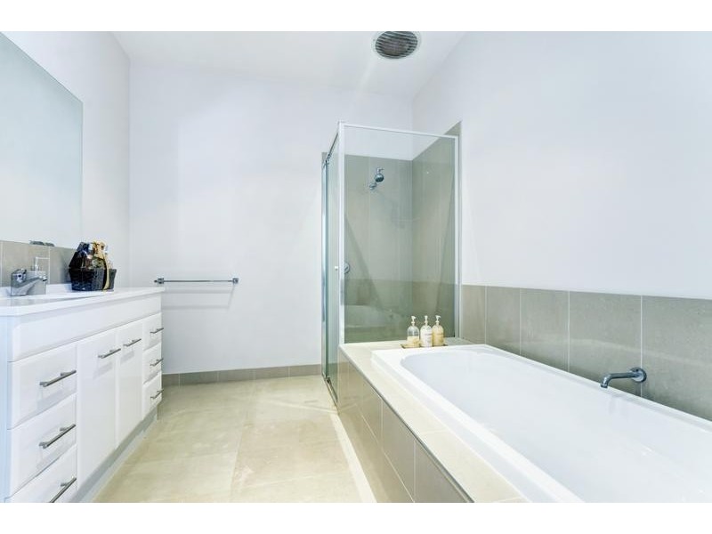 3/3-5 Lomond Terrace, East Geelong VIC 3219