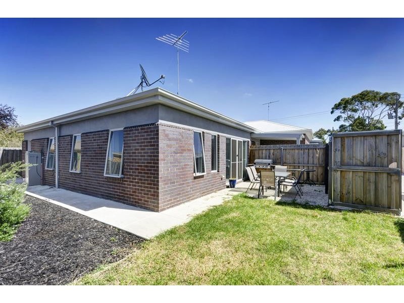 3/3-5 Lomond Terrace, East Geelong VIC 3219