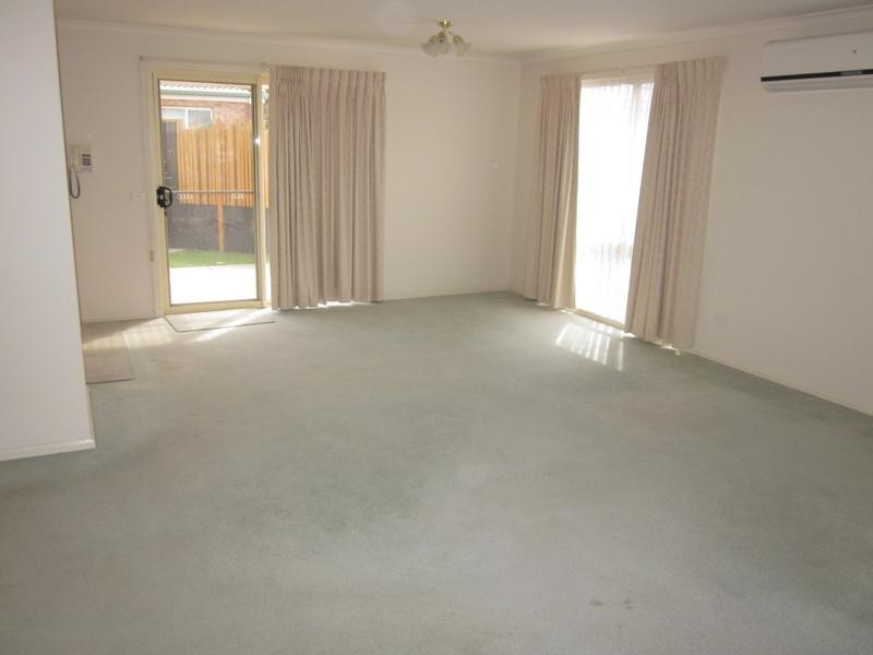 1/5 Waratah Place, Grovedale VIC 3216