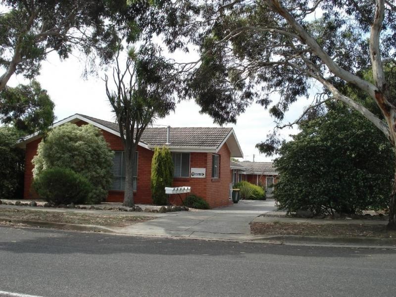 3/6 Bonsey Road, Highton VIC 3216