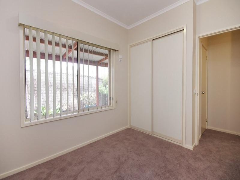 4B Melba Close, St Albans Park VIC 3219