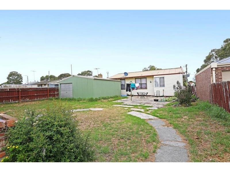 102 Robin Avenue, Norlane VIC 3214