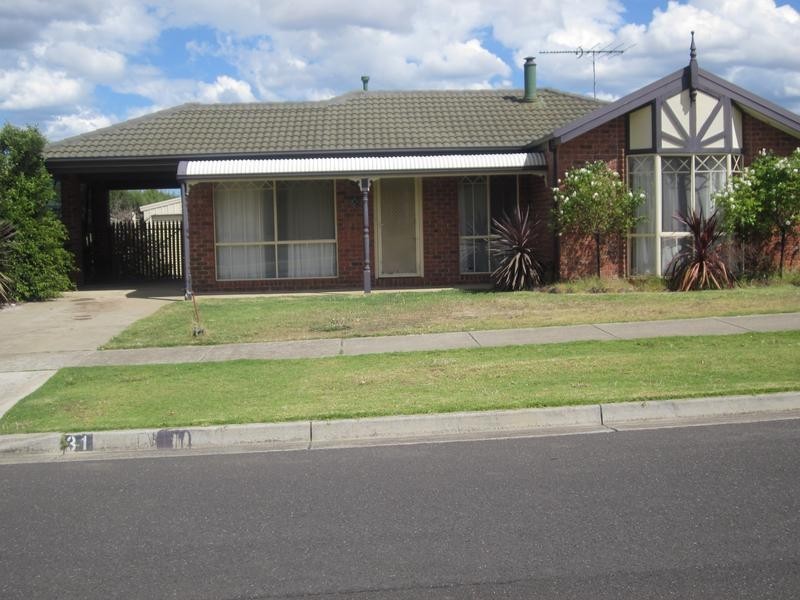 31 Bickford Road, Grovedale VIC 3216