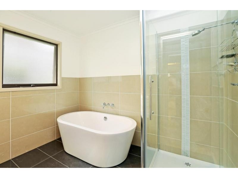 2 Dampier Court, Grovedale VIC 3216