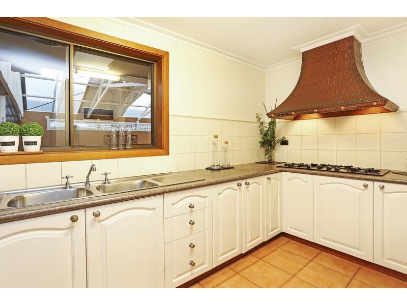 21 Banksia Square, Corio VIC 3214