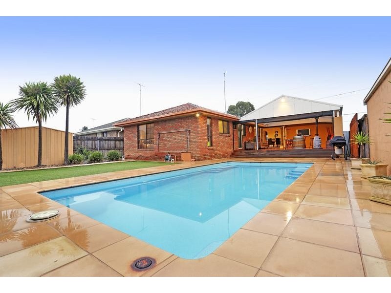 21 Banksia Square, Corio VIC 3214