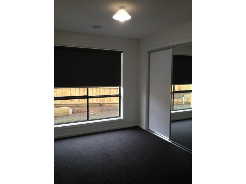 18 Shoaling Drive, Leopold VIC 3224