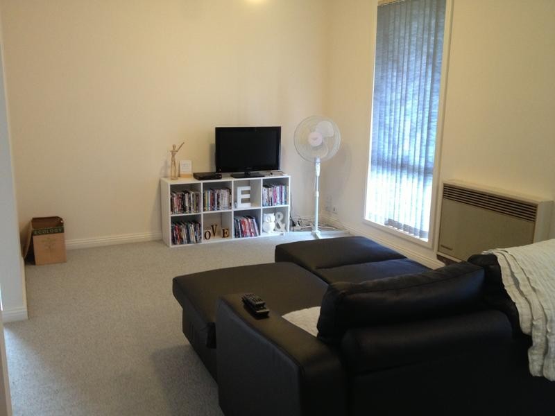 61 Burlington Crescent, Leopold VIC 3224