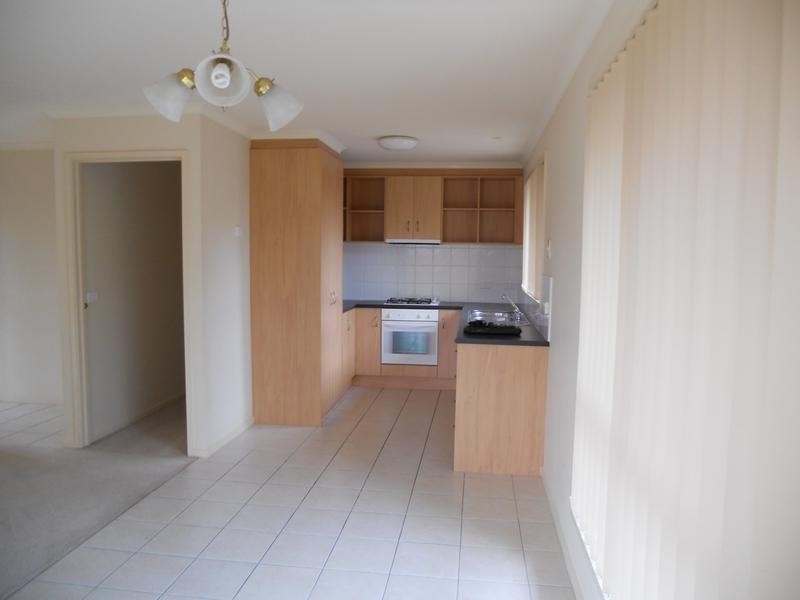 1/8 Bluegum Place, Grovedale VIC 3216