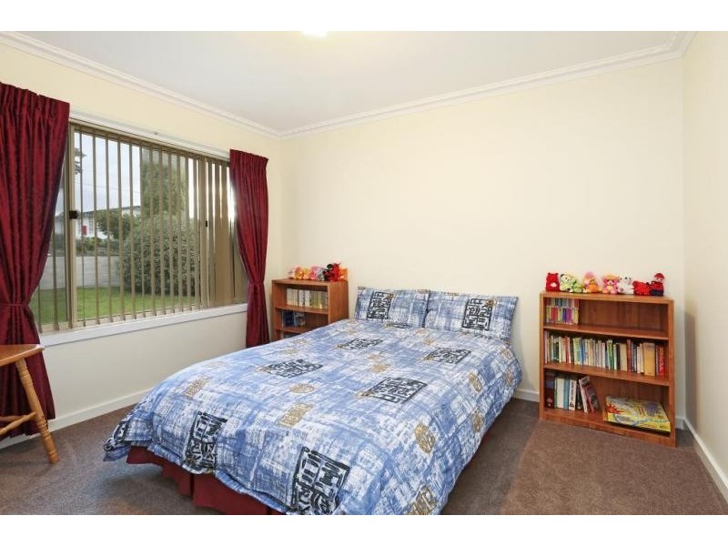 5 Eagleview Crescent, Bell Post Hill VIC 3215