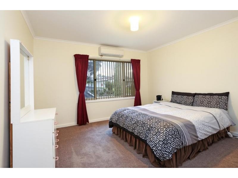 5 Eagleview Crescent, Bell Post Hill VIC 3215