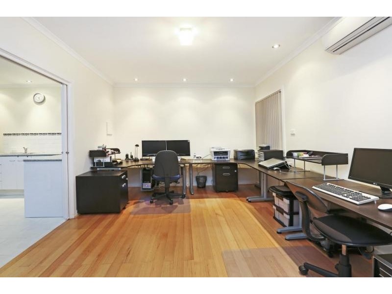 5 Eagleview Crescent, Bell Post Hill VIC 3215