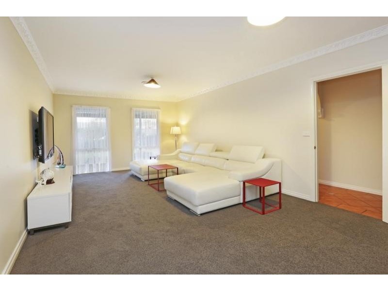 10 Kinsmead Street, Waurn Ponds VIC 3216