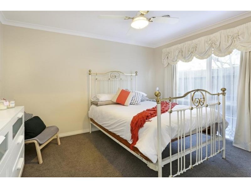 10 Kinsmead Street, Waurn Ponds VIC 3216