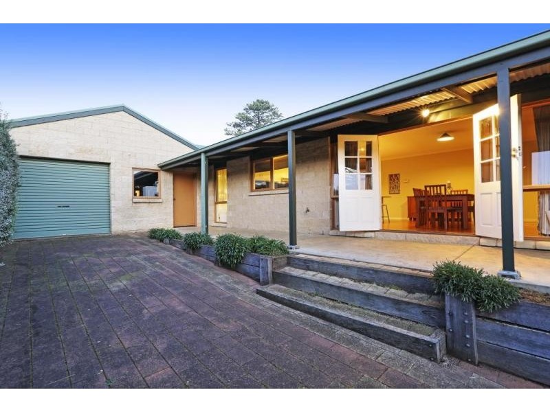 10 Kinsmead Street, Waurn Ponds VIC 3216